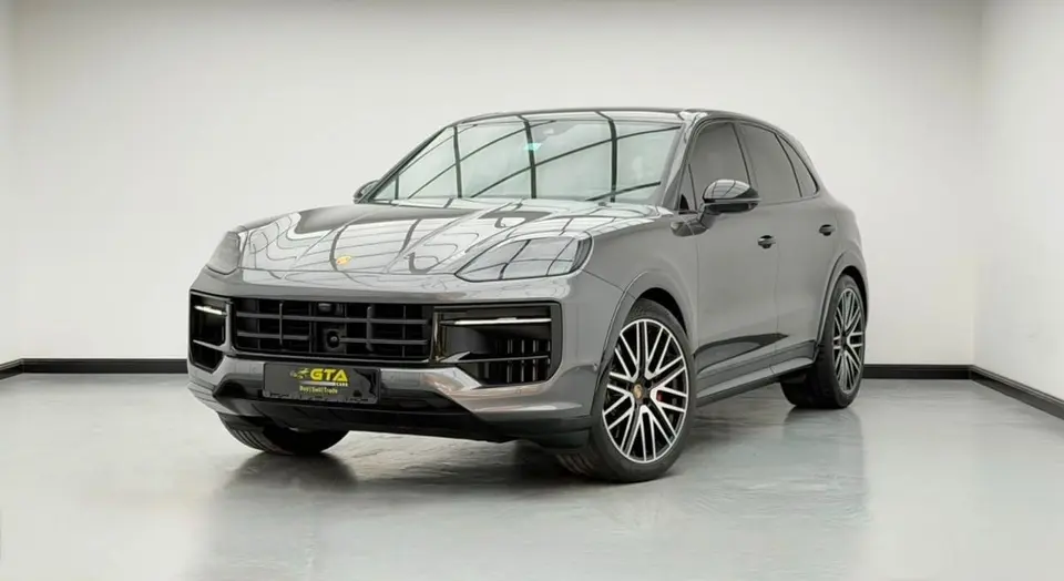 Porsche Cayenne GTS 2025