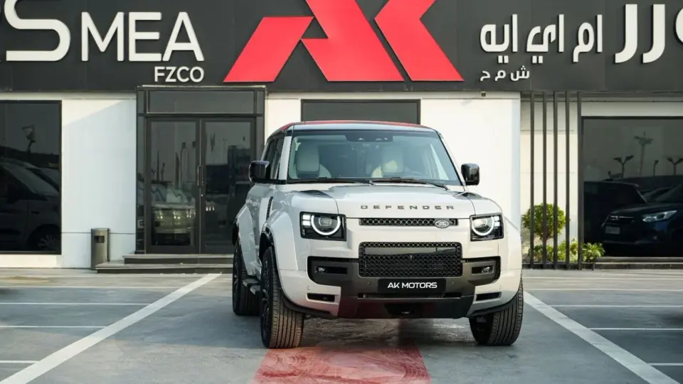 Land Rover Defender OCTA 2026