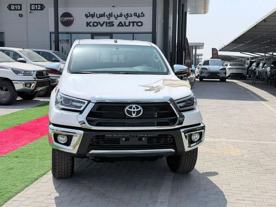 Toyota Hilux SR5 2026
