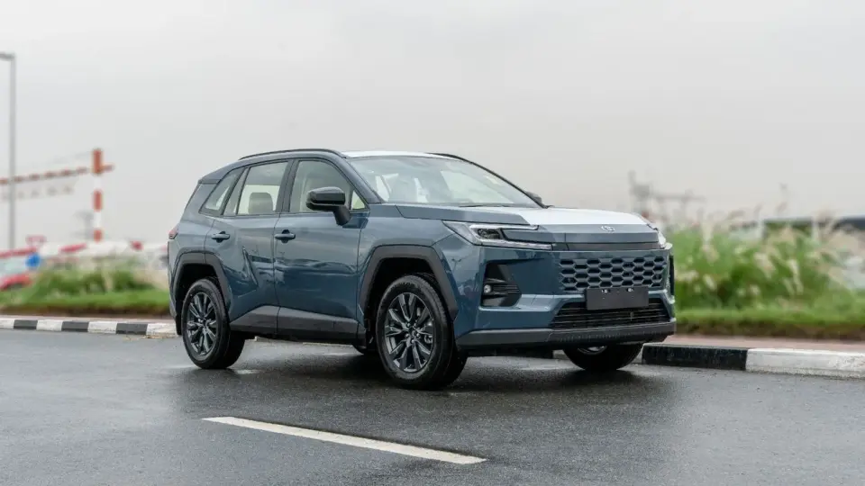 Toyota RAV4 XLE 2026