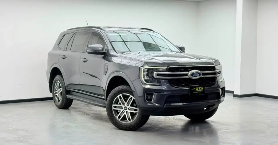 Ford Everest XLS 2024