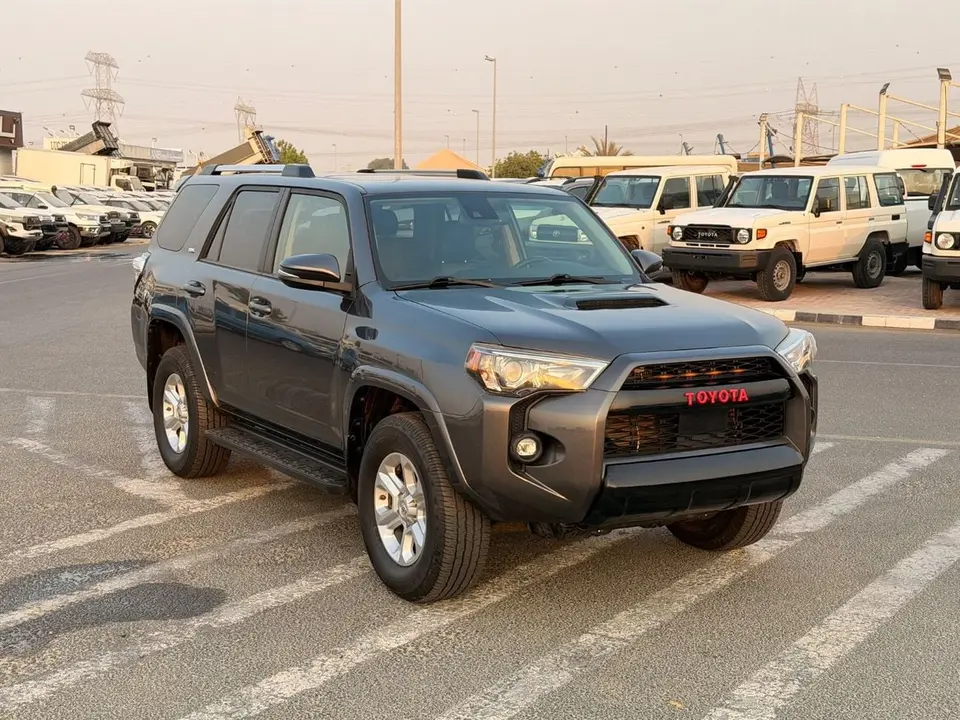 Toyota 4Runner LIMITED 2020