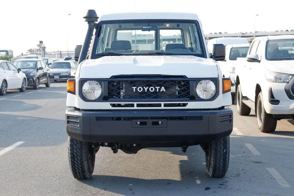 Toyota Land Cruiser 70 LC 78 HARDTOP 4.0L MT 2026