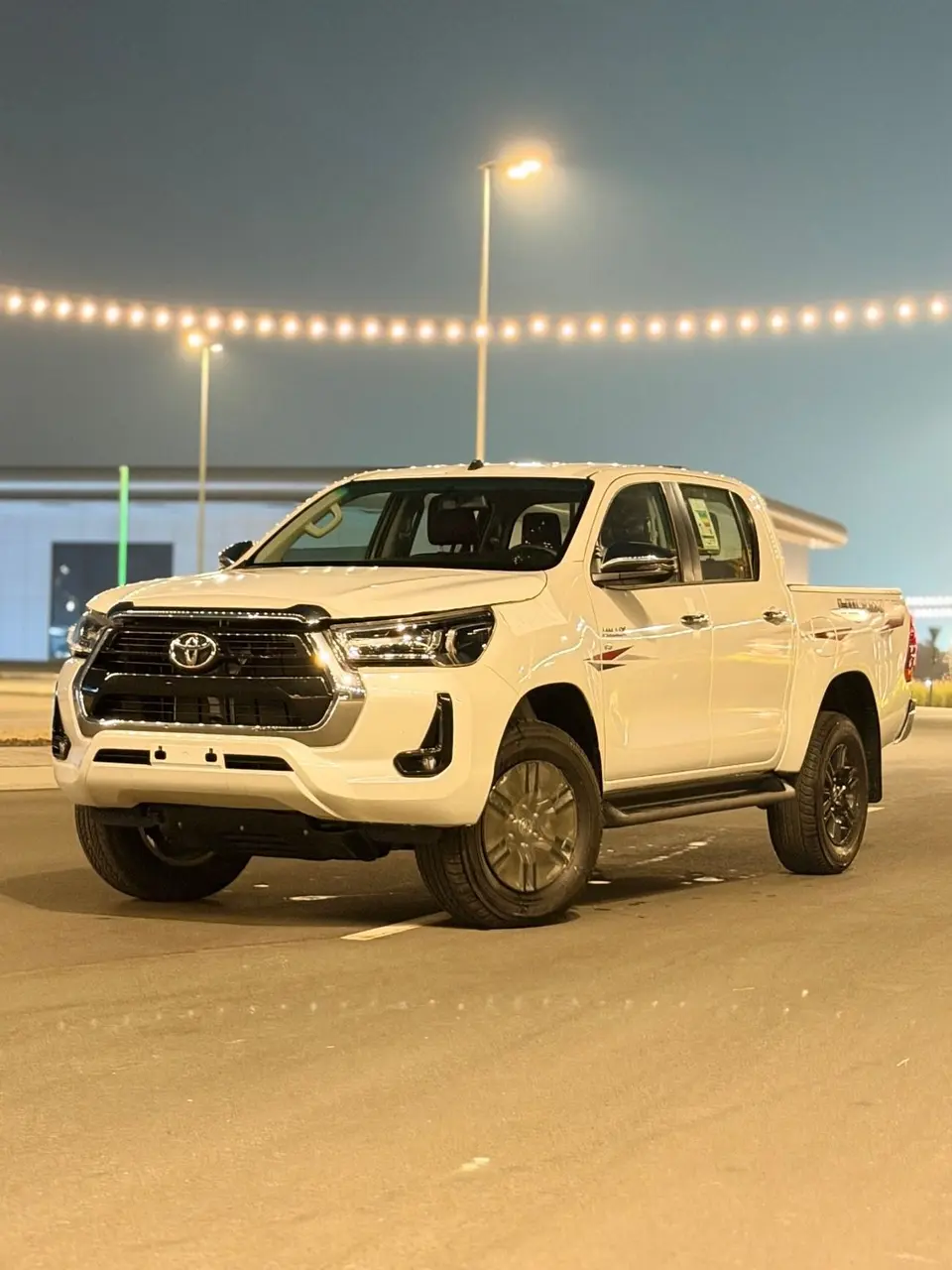 Toyota Hilux HILUX VX 4.0 PETROL 2026 2026