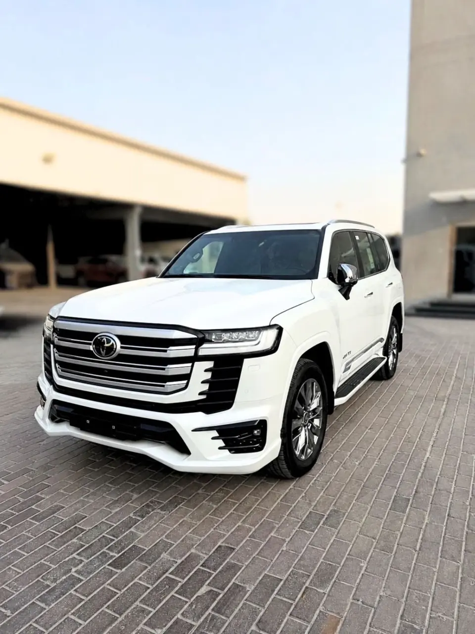 Toyota Land Cruiser VXR 2026