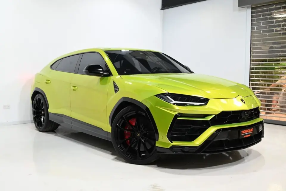 Lamborghini Urus STD 2022