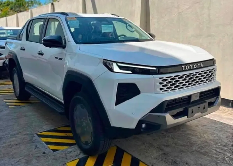 Toyota Hilux ADVENTURE 2026