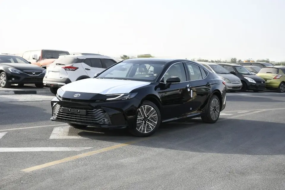 Toyota Camry GLE 2026