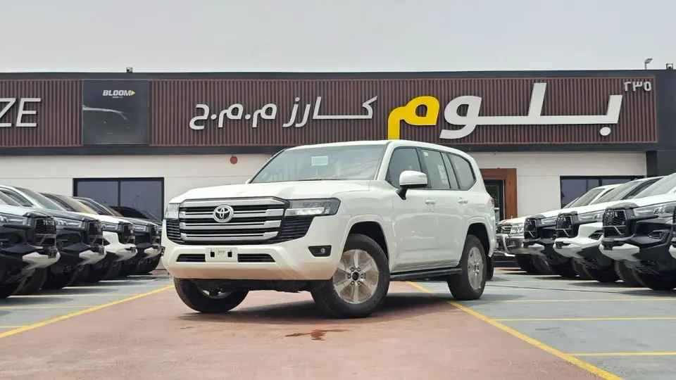Toyota Land Cruiser GXR 2025