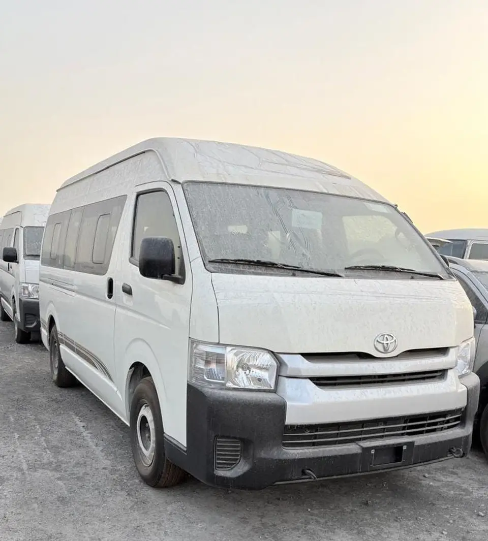 Toyota Hiace DLS - STANDARD ROOF 2025