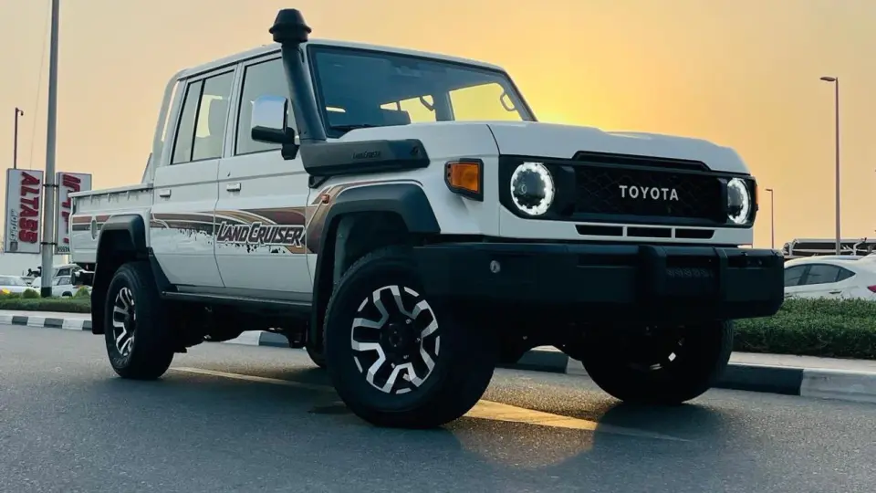 Toyota Land Cruiser 70 LC79 LX 2026