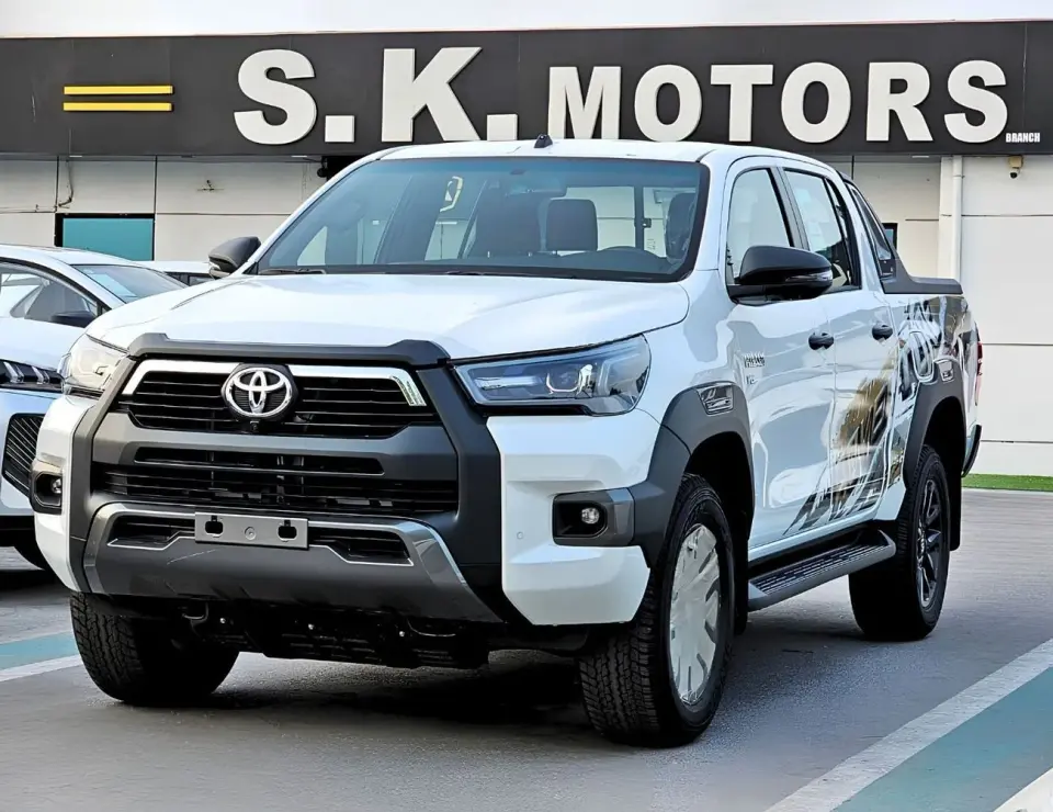 Toyota Hilux ADVENTURE 2026