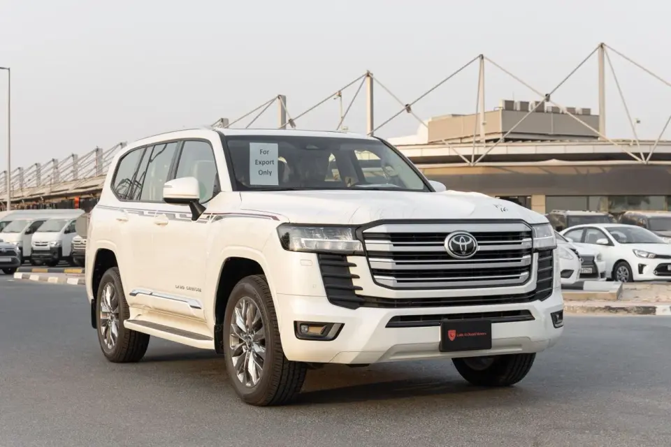 Toyota Land Cruiser GXR 2026