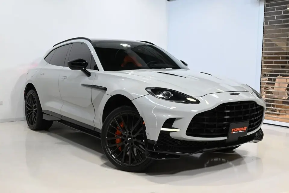 Aston Martin DBX 707 2023