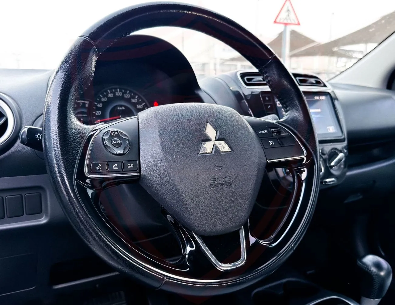 Mitsubishi Attrage GLX HIGHLINE 2023 — фото 13