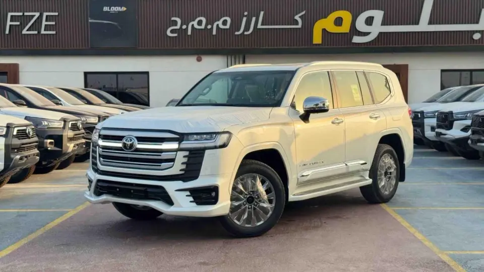 Toyota Land Cruiser VX 2026