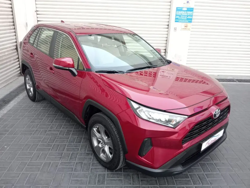 Toyota RAV4 LE 2022