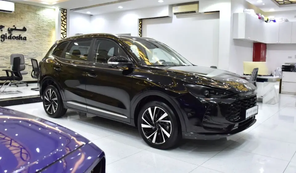 MG ZS LUX 2023