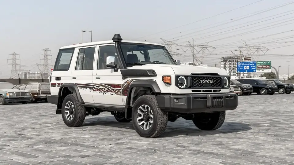 Toyota Land Cruiser 70 LC76 LX 2026