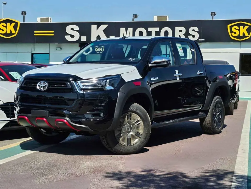 Toyota Hilux SR5 TRD 4.0L PETROL 2026