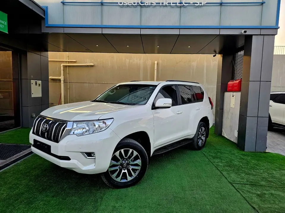 Toyota Prado GXR 2023