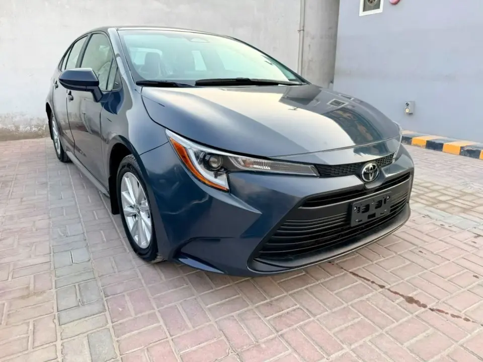 Toyota Corolla 2025 Toyota Corolla Low mileage 230 only push start alloy rim wireless chager 2025