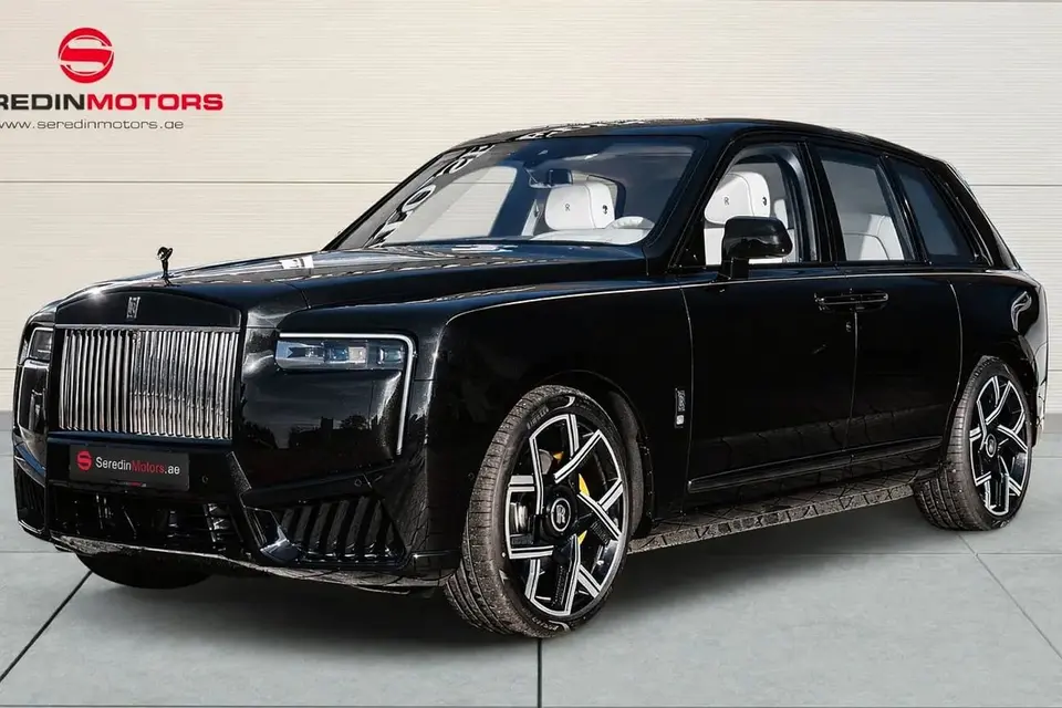 Rolls-Royce Cullinan BLACK BADGE 2026