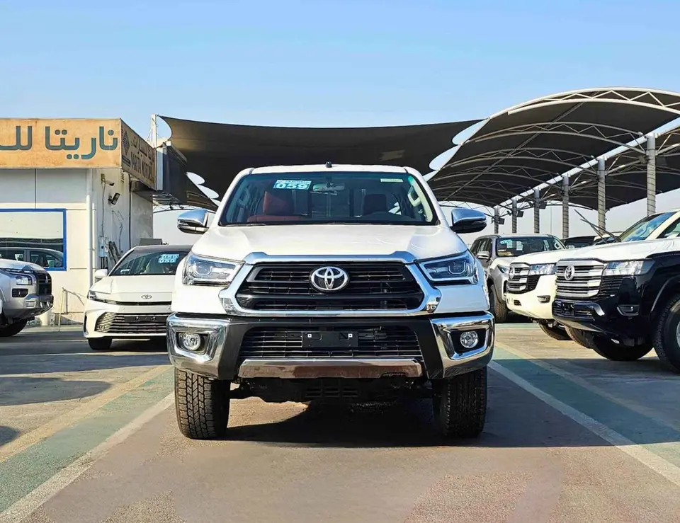 Toyota Hilux SR5 WIDE BODY 2026