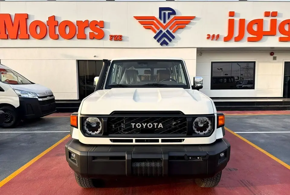 Toyota Land Cruiser 70 LC76 LX 2026