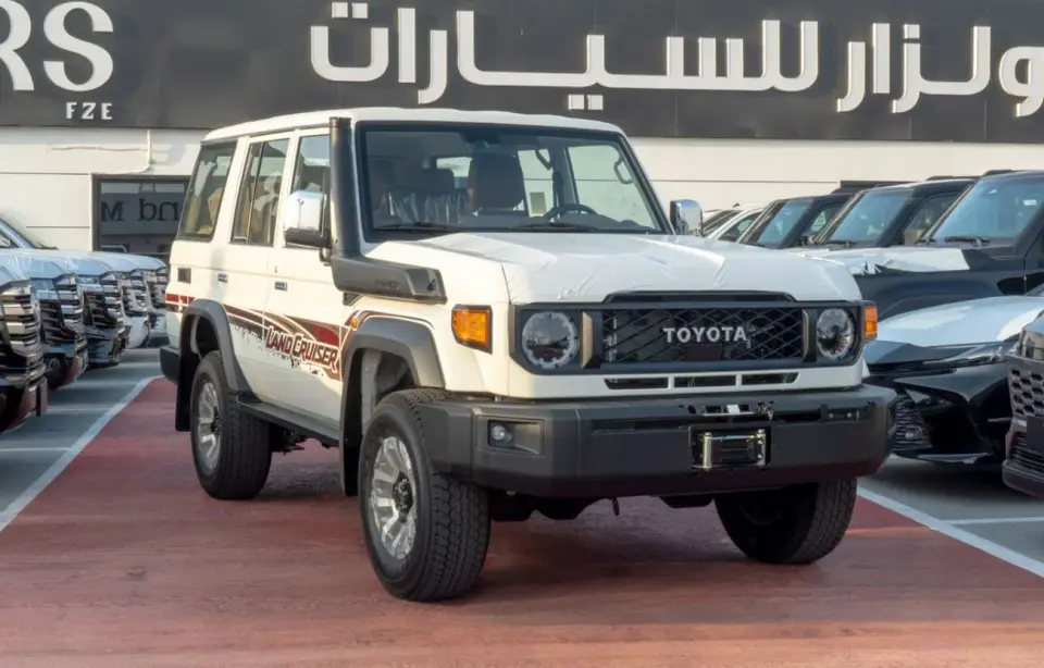 Toyota Land Cruiser 70 LC76 LX 2026