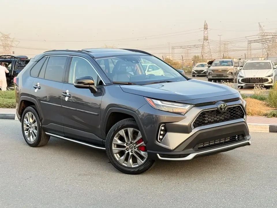 Toyota RAV4 XLE 2023