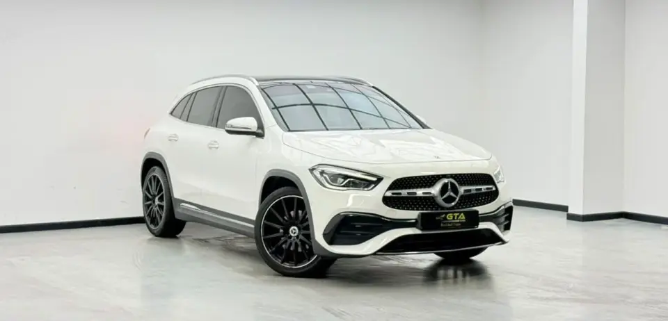 Mercedes-Benz GLA 200 STANDARD 2022