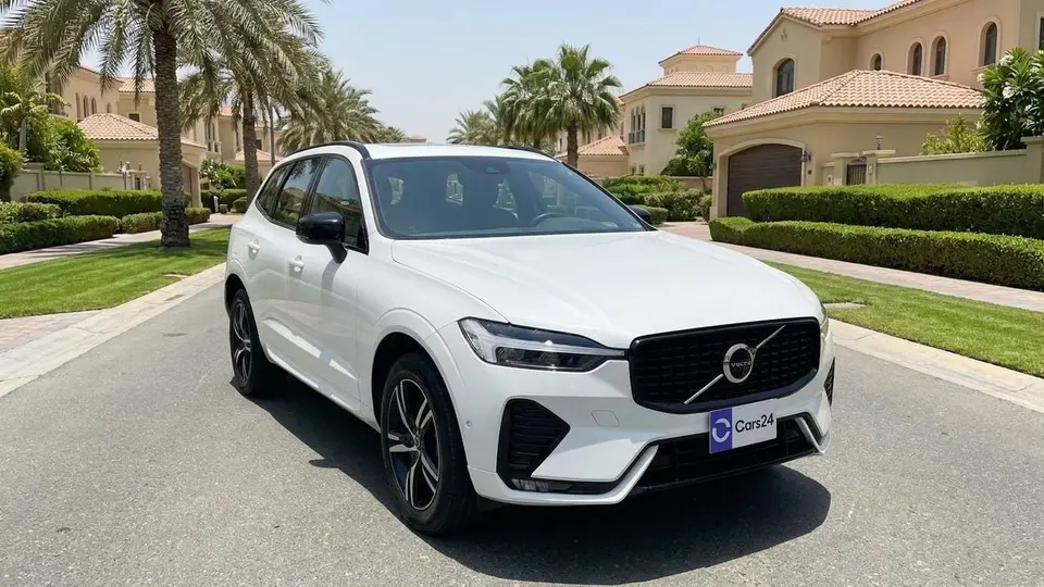 Volvo XC60 R DESIGN 2022
