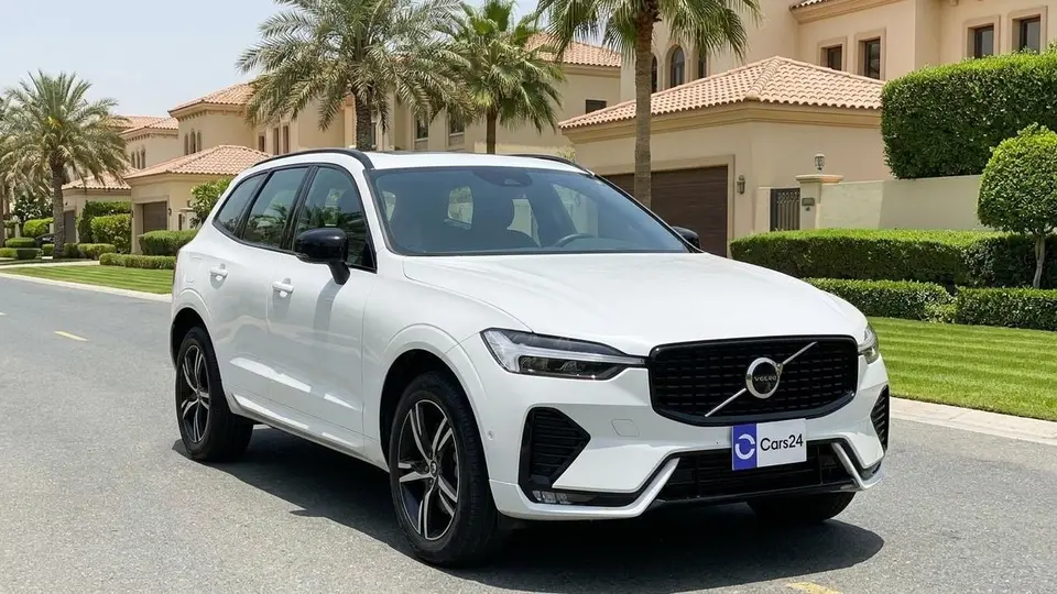 Volvo XC60 R DESIGN 2022