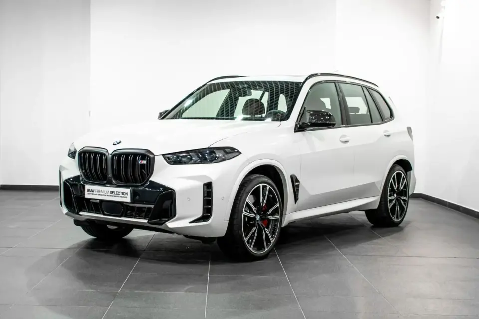 BMW X5 M60i LUXURY 2026