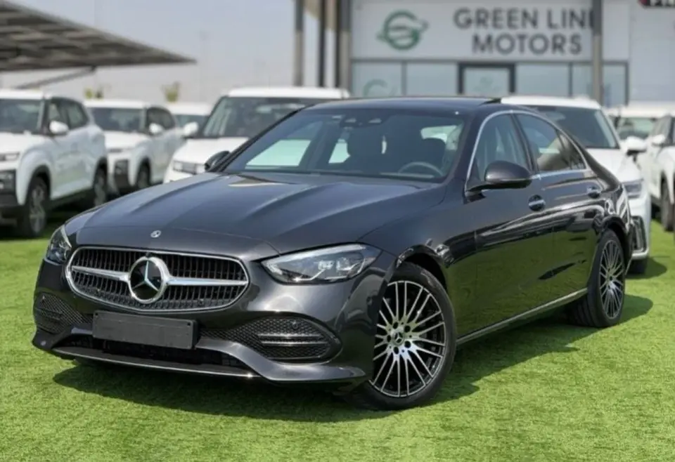 Mercedes-Benz C300 STANDARD 2024