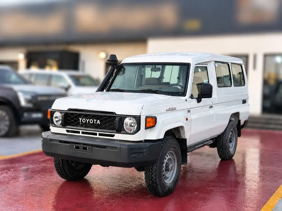 Toyota Land Cruiser 70 LC 78 HARDTOP 4.0L MT 2026