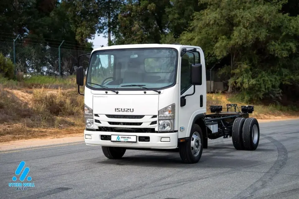Isuzu NPR 85 2025