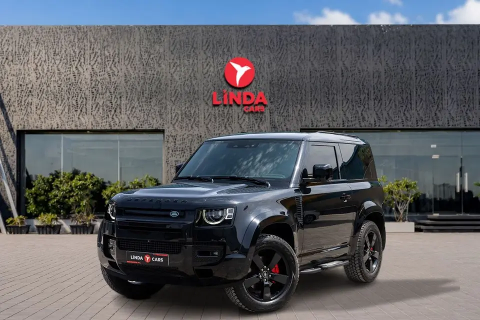 Land Rover Defender 90 X-DYNAMIC SE P300 2024