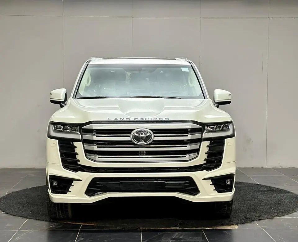 Toyota Land Cruiser GXR 2024