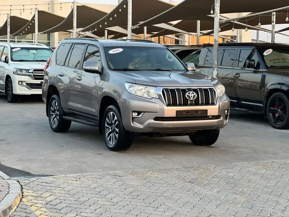 Toyota Prado GXR 2022
