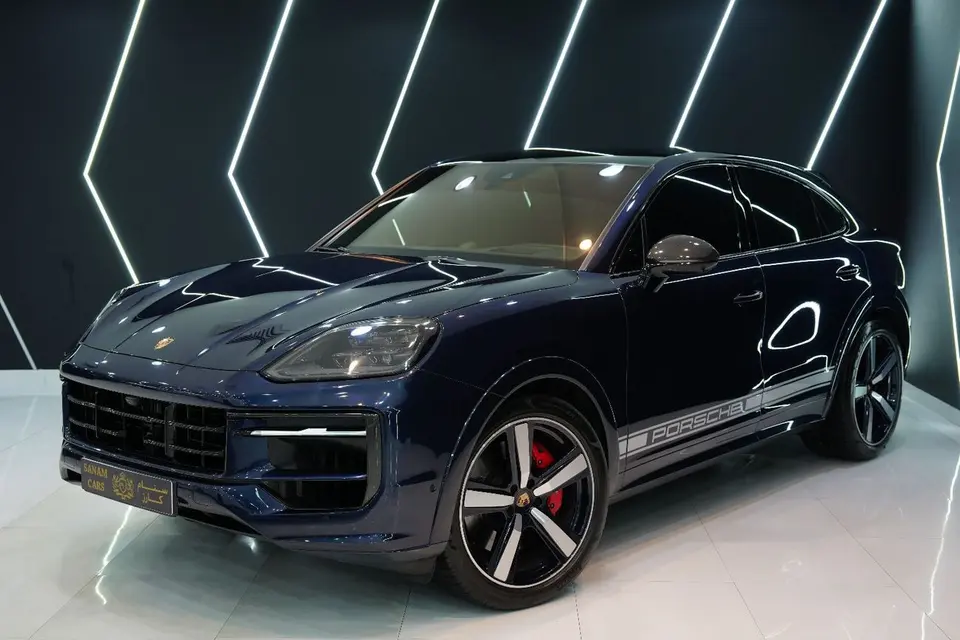 Porsche Cayenne GTS 2025