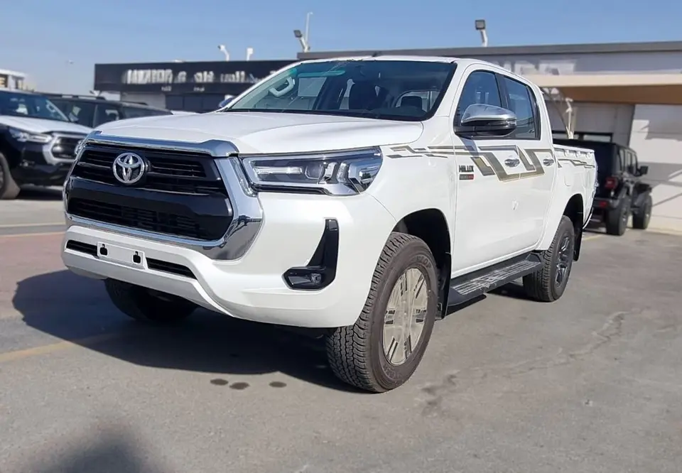 Toyota Hilux SR5 2026