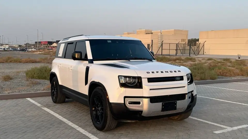 Land Rover Defender 110 SE P300 2024
