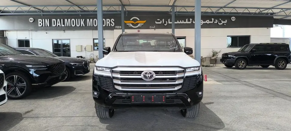 Toyota Land Cruiser VX 2026