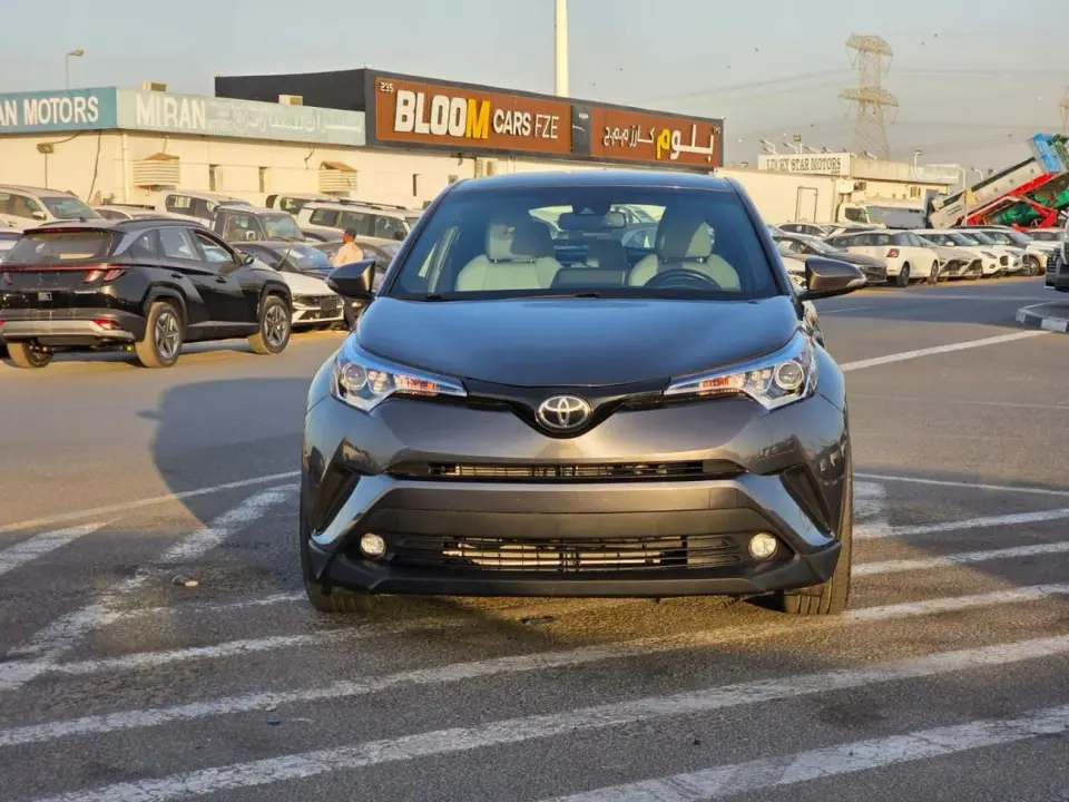 Toyota C-HR STANDARD 2019