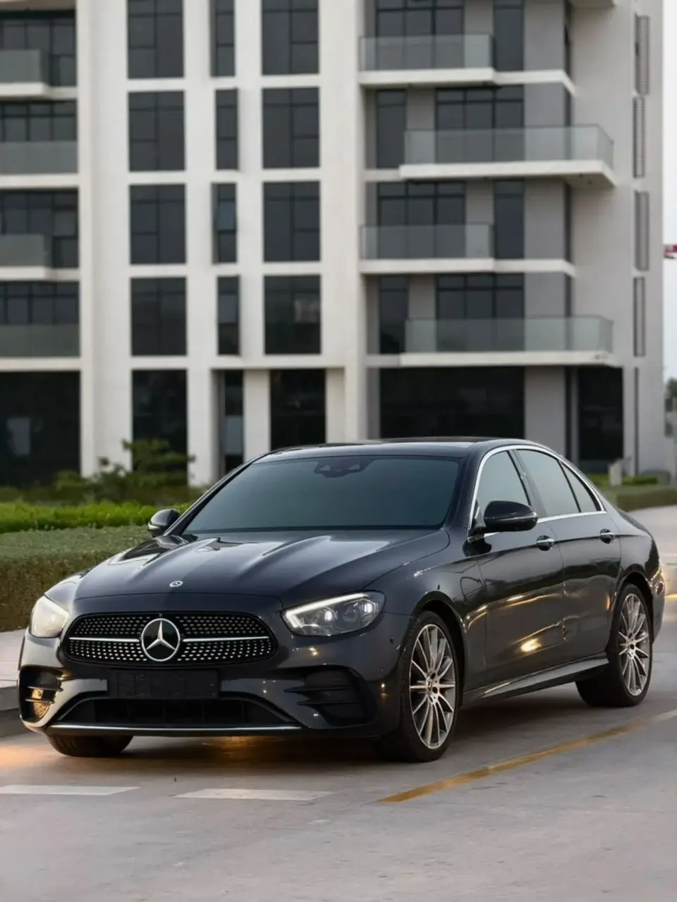 Mercedes-Benz E350 4MATIC 2022