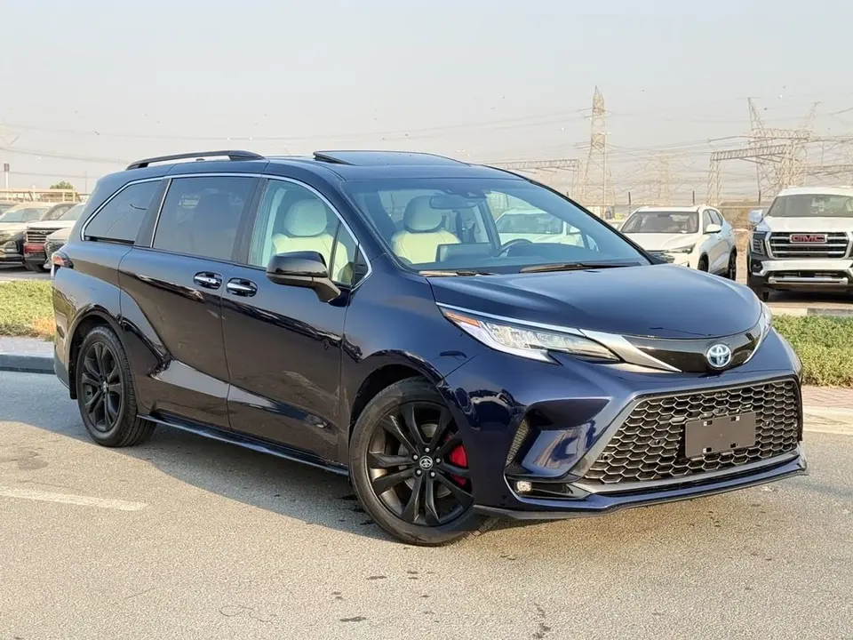 Toyota Sienna XLE 2023
