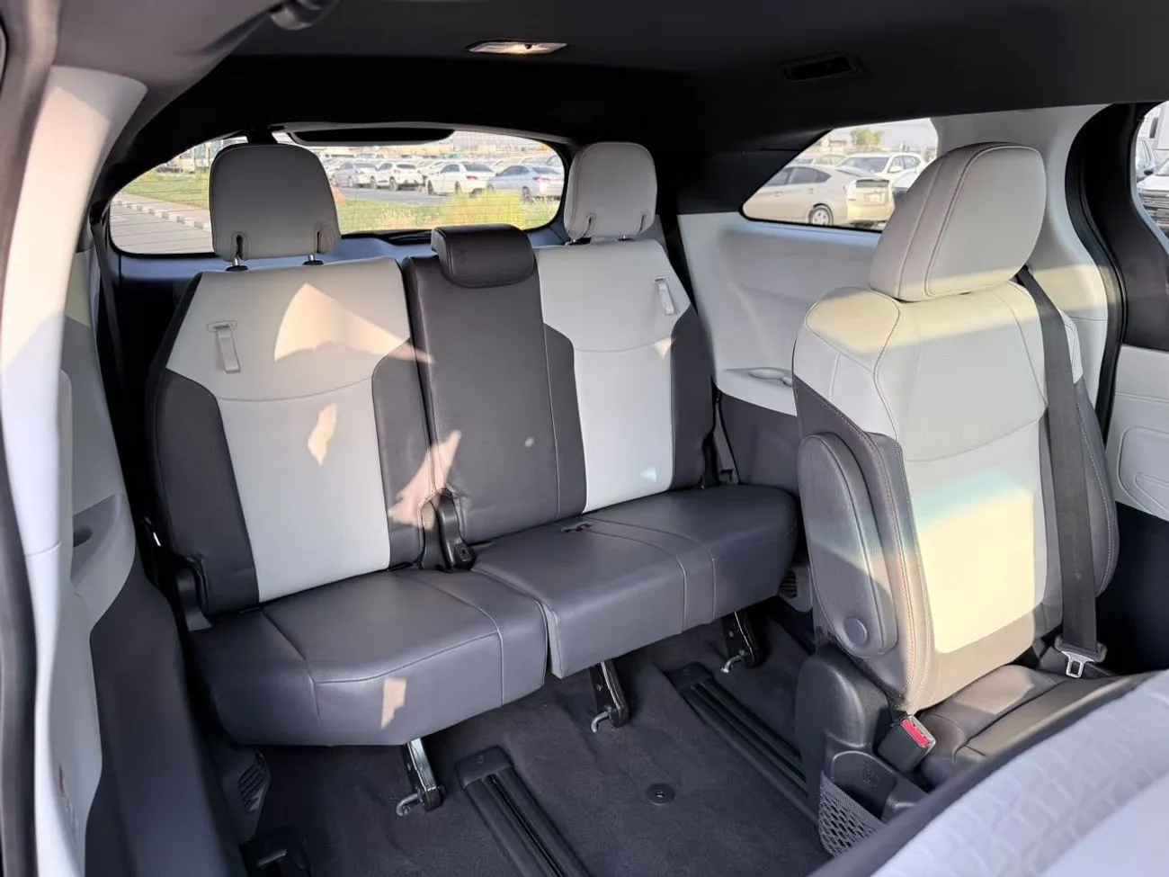 Toyota Sienna XLE 2023 — фото 18