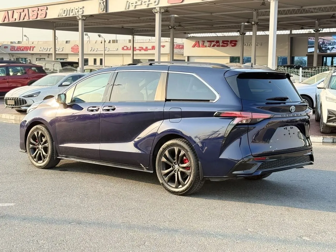 Toyota Sienna XLE 2023 — фото 14